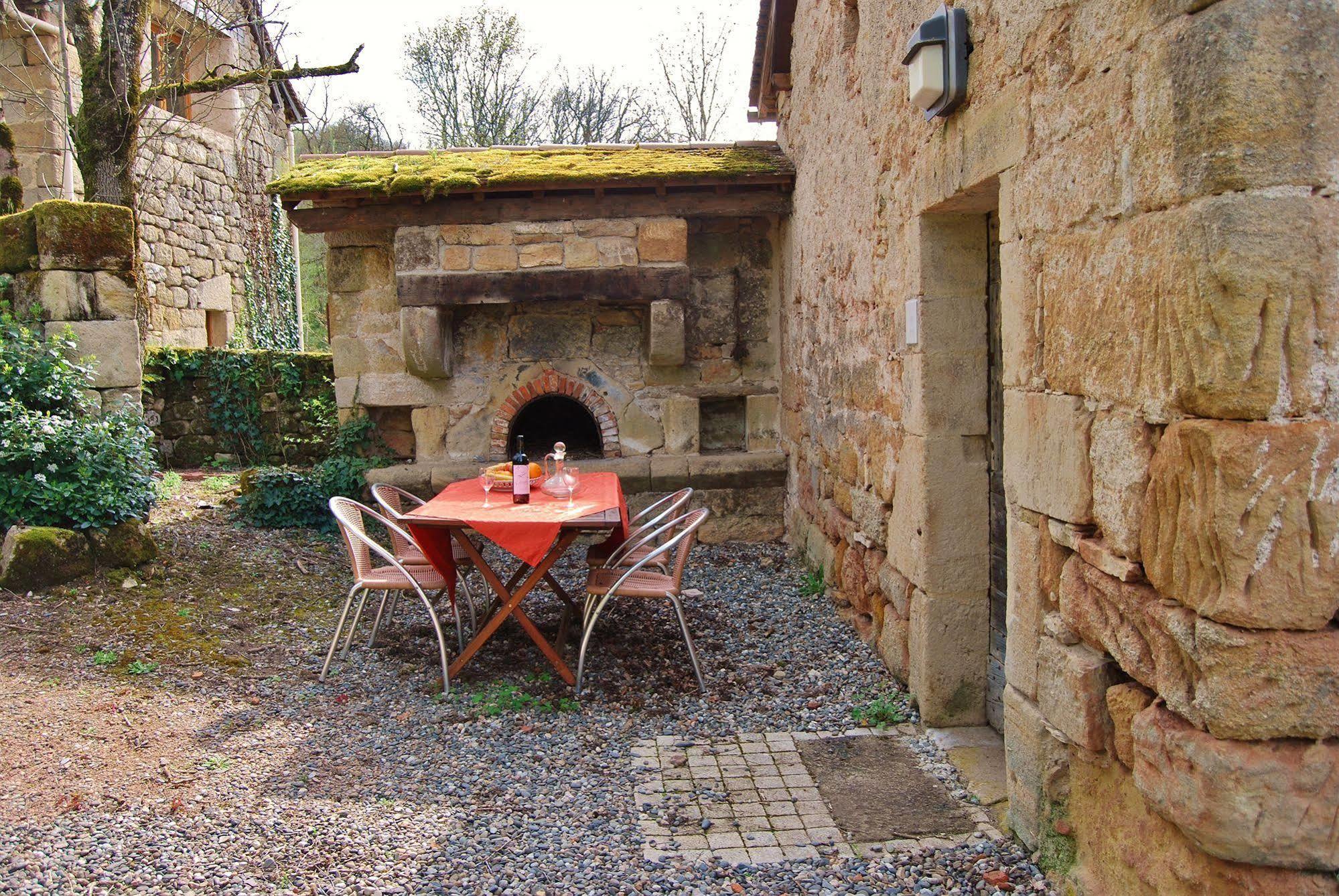 Hotel Restaurant Le Murier De Viels - Grand Figeac Causse-et-Diege Exterior foto